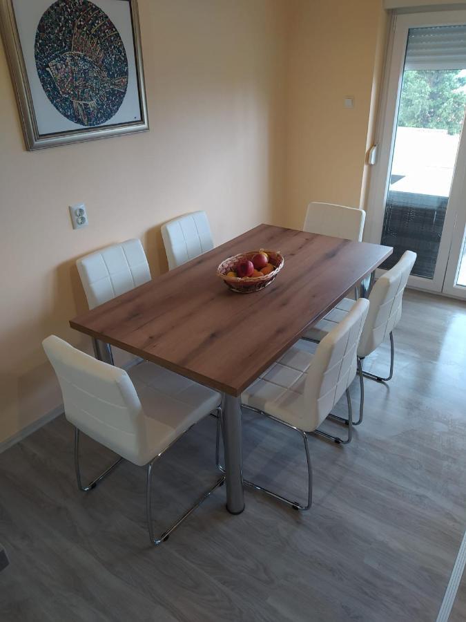 Tany Apartment Драмал Екстериор снимка