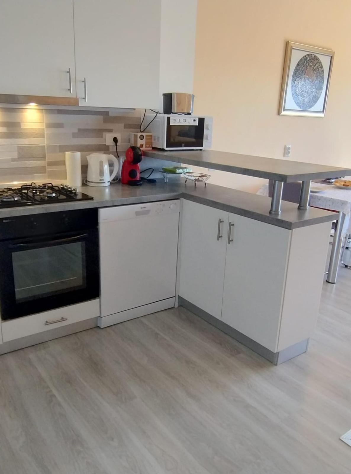 Tany Apartment Драмал Екстериор снимка
