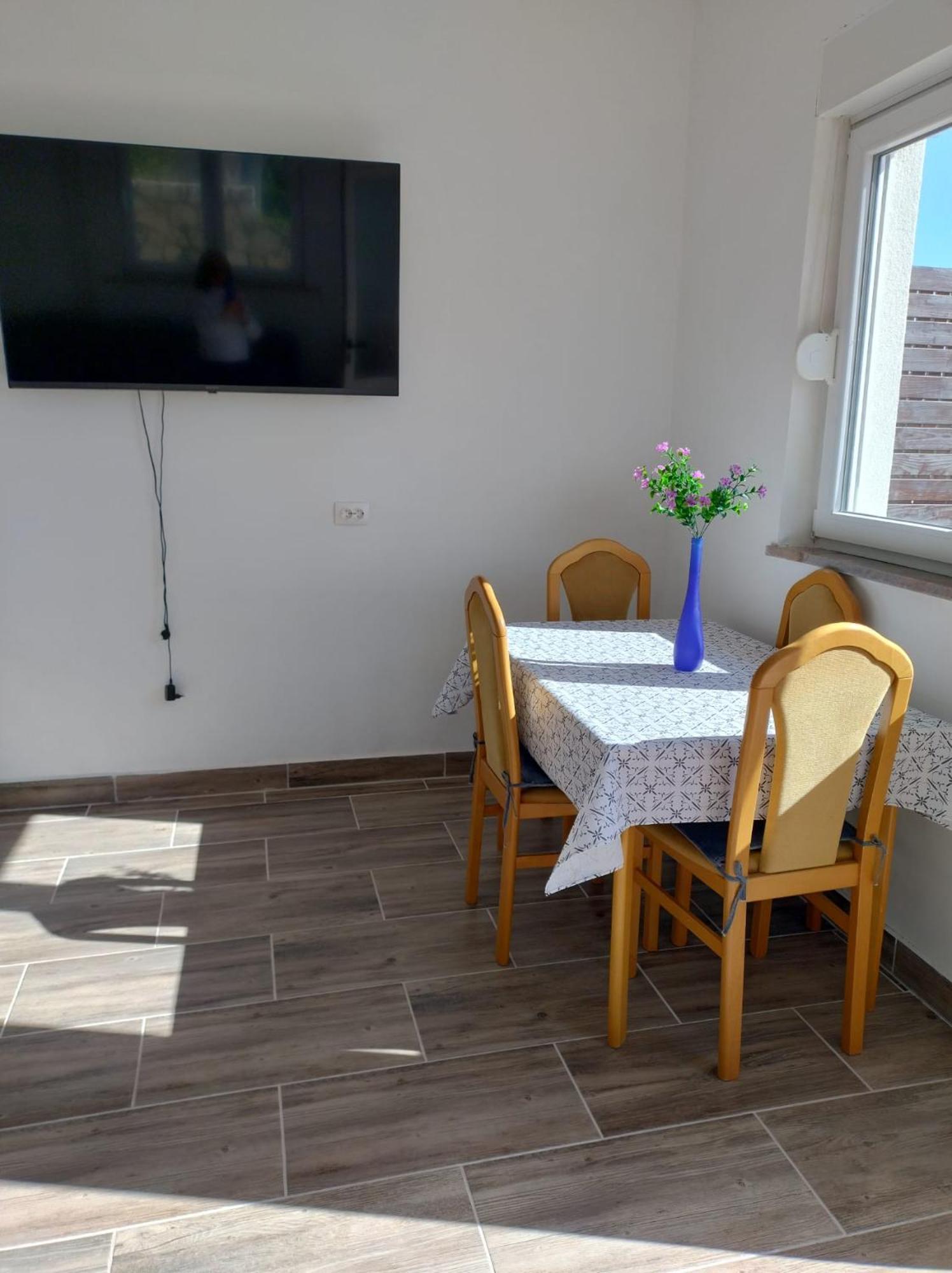 Tany Apartment Драмал Екстериор снимка