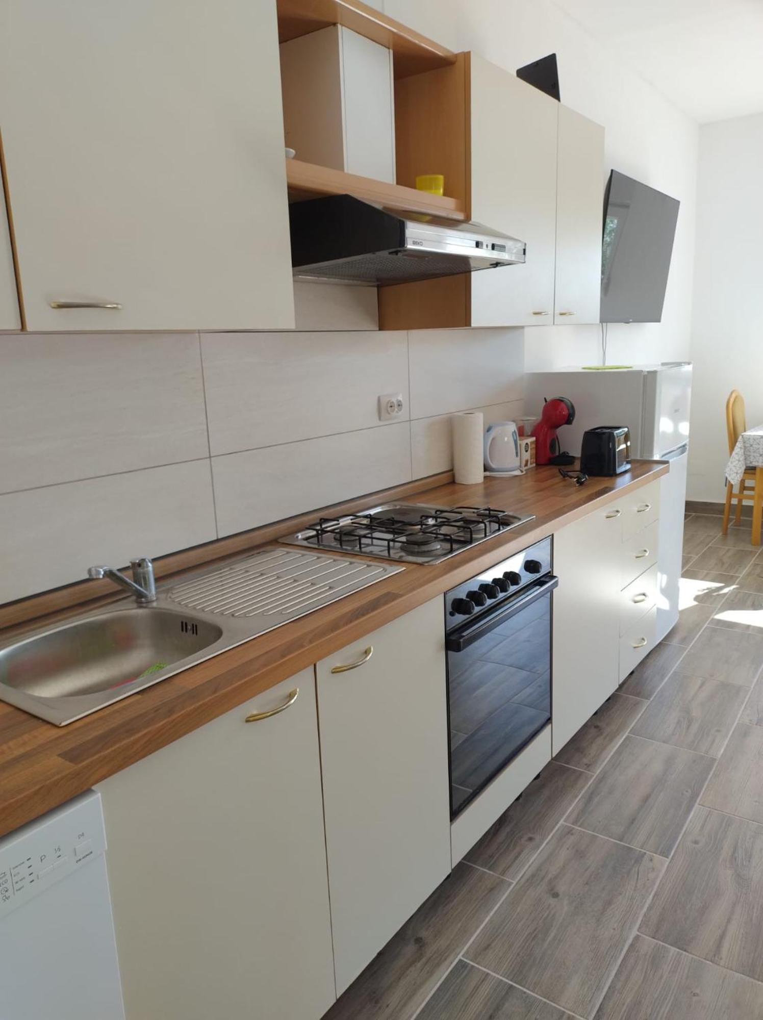 Tany Apartment Драмал Екстериор снимка
